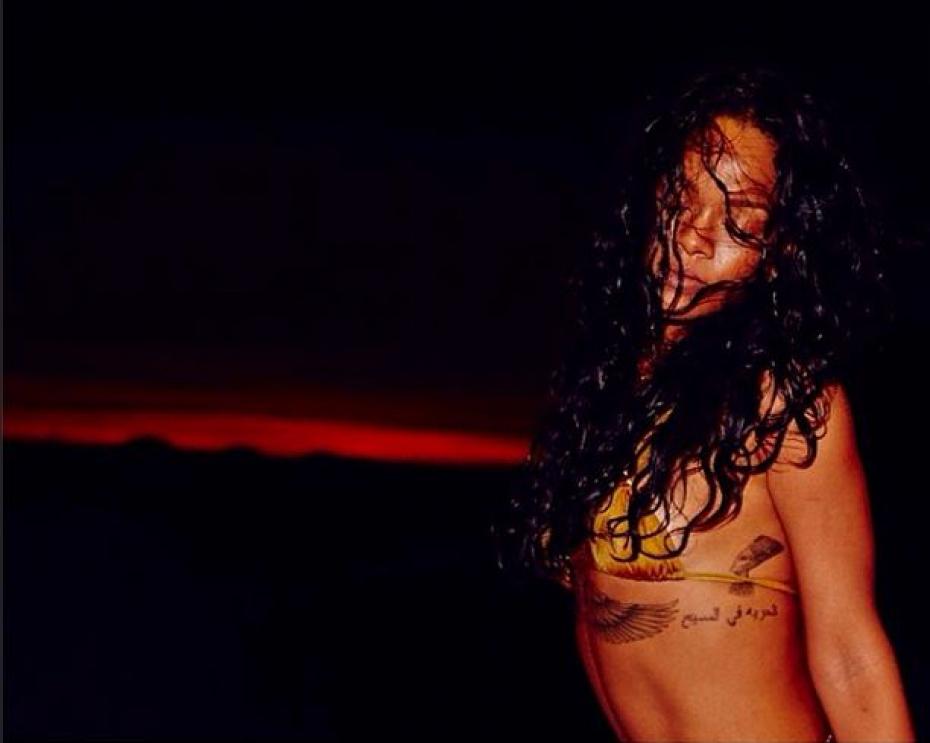 rihanna sexy a rio bresil topless photo instagram