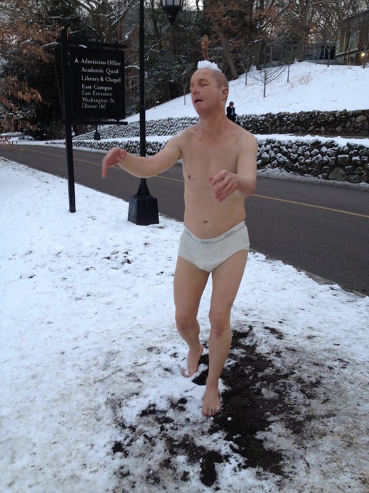 homme nu oeuvre d'art neige en slip etats unis underwear statue
