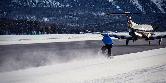 jamie barrow snowboard exploit avion jetski