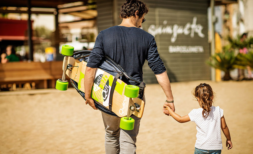 La-poussette-skateboard-qui-va-vous-faire-adorer-les-promenades-en-famille