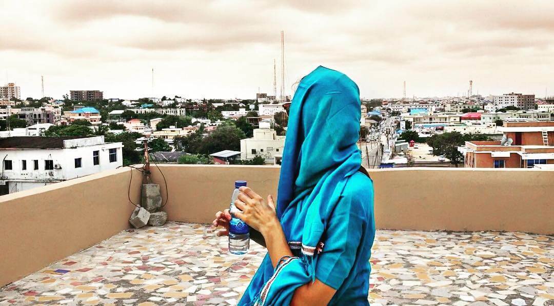 a-27-ans-elle-est-la-seule-femme-a-avoir-visite-tous-es-pays-du-monde-somalie