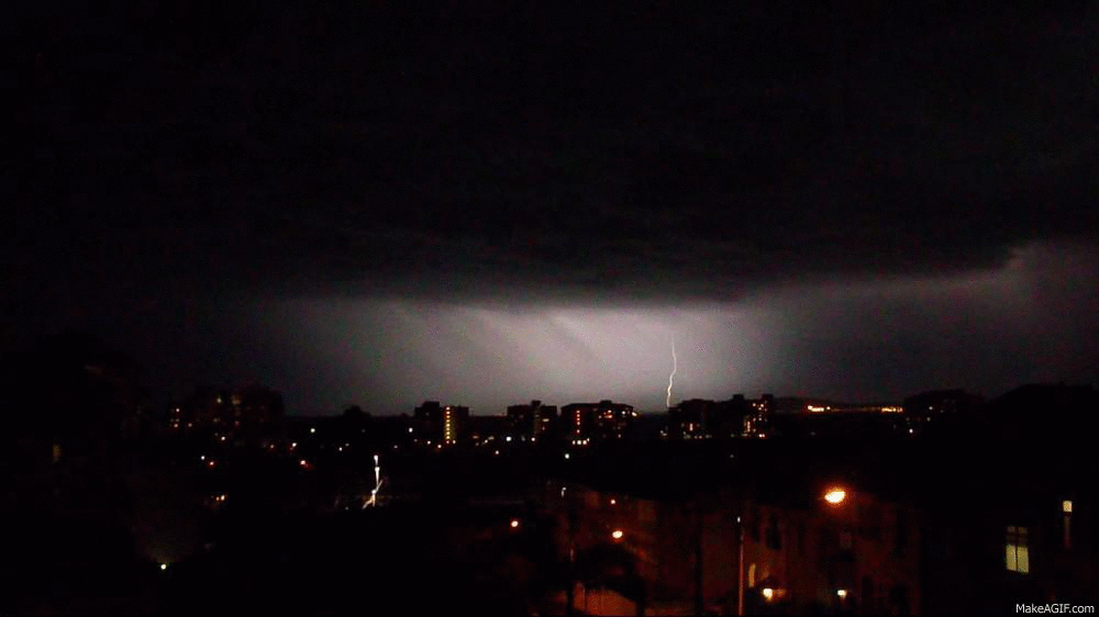 cape-town-lightning-storm.gif