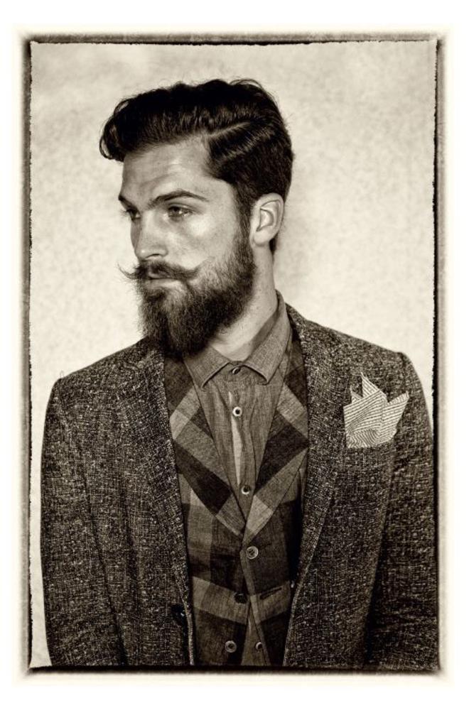 Barbu. Мужская стрижка и борода в 19 веке.