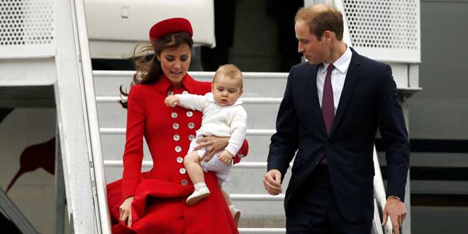 Kate-Middleton-le-prince-William-et-leur-bebe-George-se-sont-rendus-en-Nouvelle-Zelande